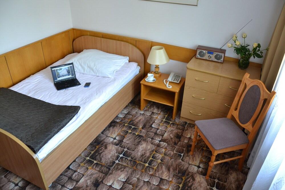 Karat Bed and Breakfast Warszawa Exteriör bild