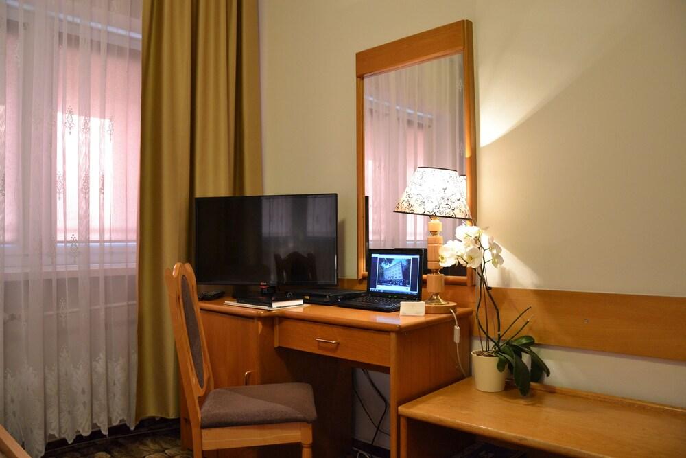 Karat Bed and Breakfast Warszawa Exteriör bild
