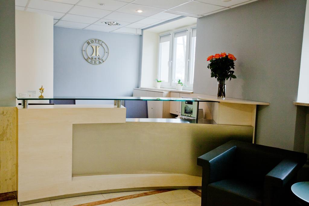 Karat Bed and Breakfast Warszawa Exteriör bild